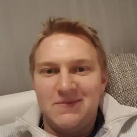 Thomas, 32Штутгарт