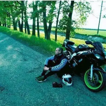 Dmitriy, 28