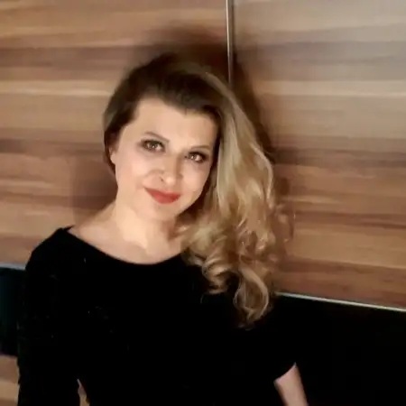 Алла, 52Штутгарт 