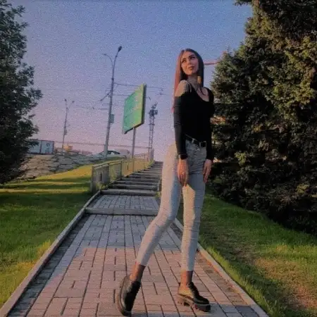 Polina, 34