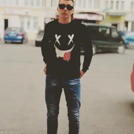 Павел, 29Гамбург 