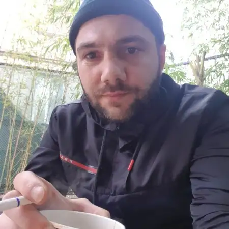 Денис, 37