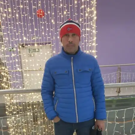 Руслан, 44
