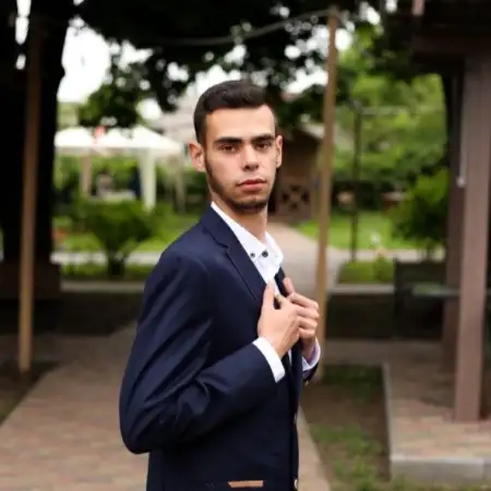 Bohdan, 25