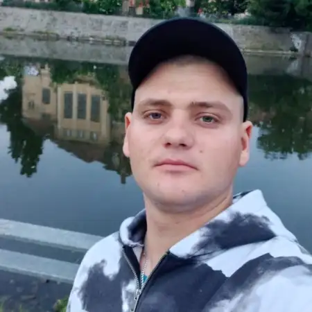 Сергей, 25