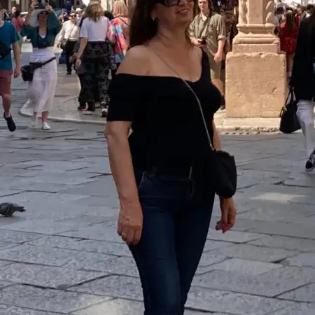 Elena, 67Аугсбург 