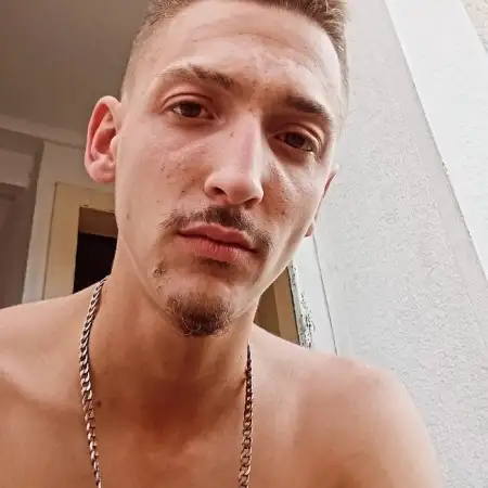 Vlad, 27