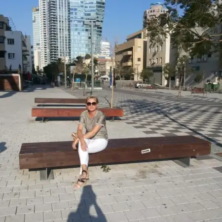 Vika, 58