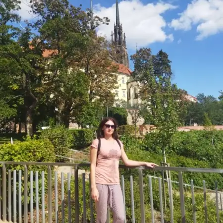 Halyna, 35