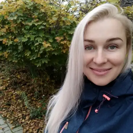 Irina, 40