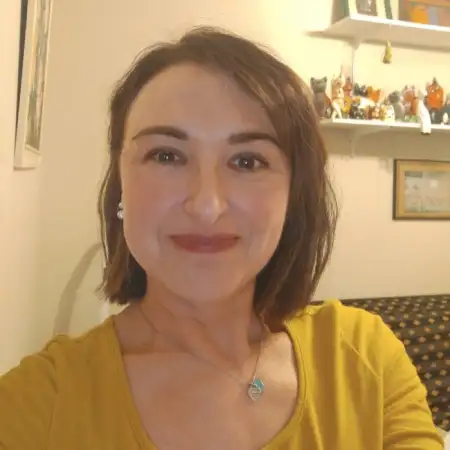 Valeria, 57