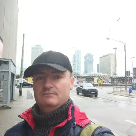 Hennadii, 50