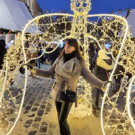 Oksana, 49
