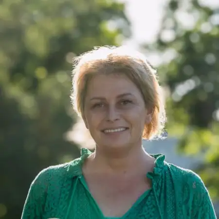Катя, 49