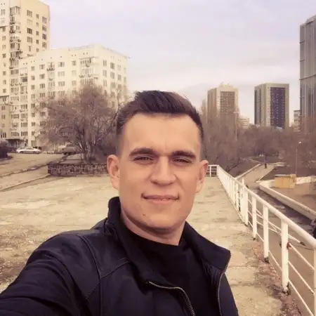 Dmitriy, 40