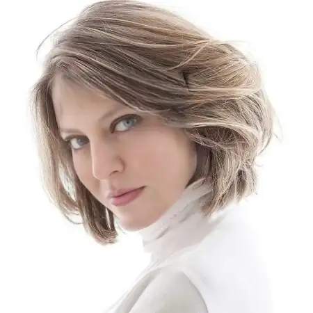 Александра, 45