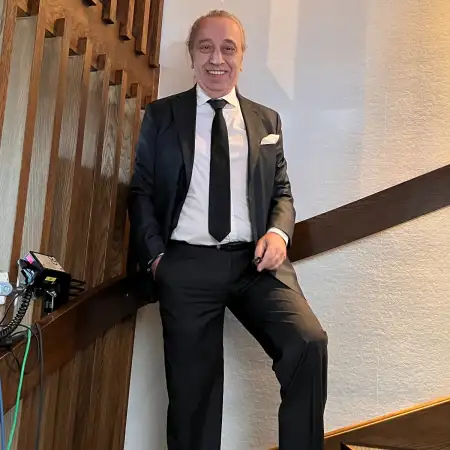 Albert, 63