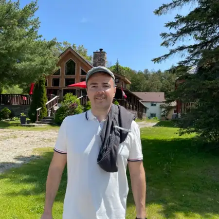 Sergio, 42