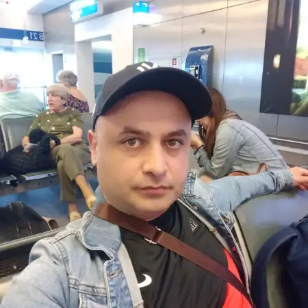 David, 42