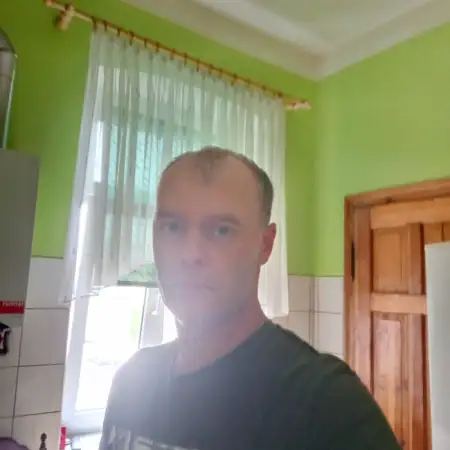 Денис, 42