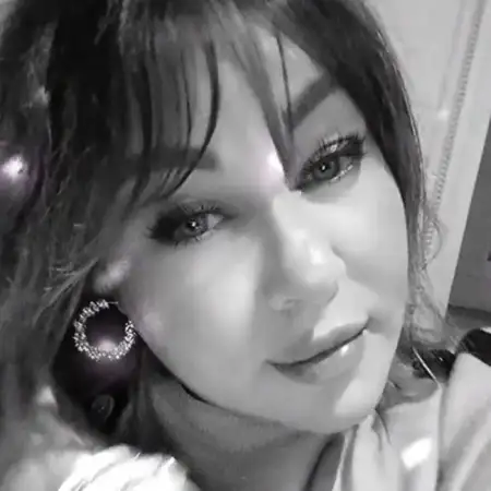 Iryna, 45
