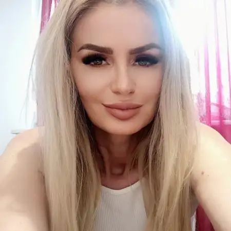 Svetlana, 53