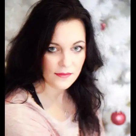 Julia, 42Билефельд