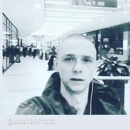 Nikolas, 32