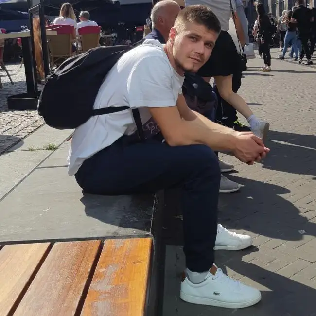 Den, 28, Дюссельдорф - Gratis