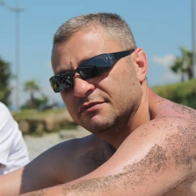 Armen, 50, Минден - Gratis