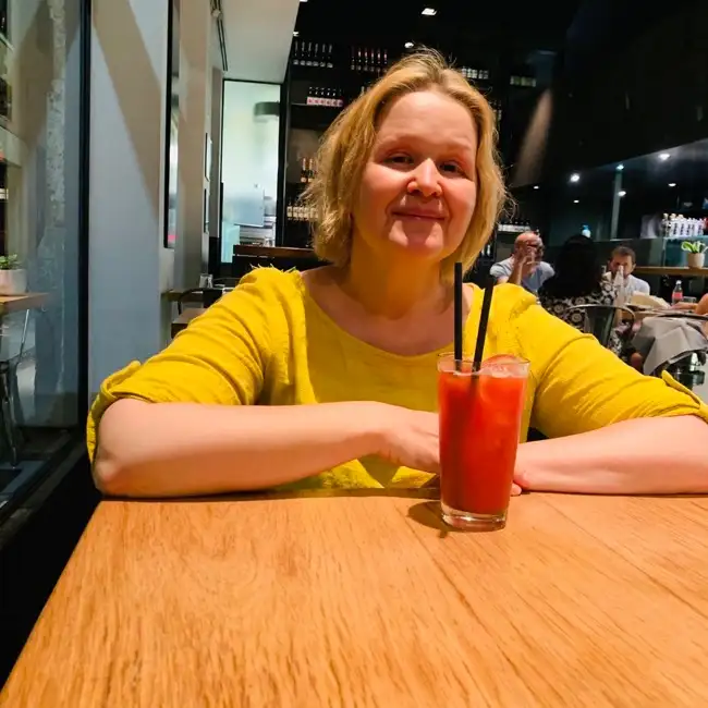 Olga, 60 - Gratis