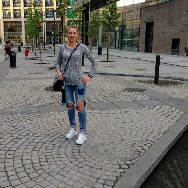 Iryna, 50 - Gratis