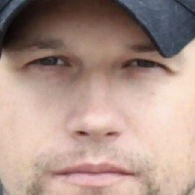Vadik, 40