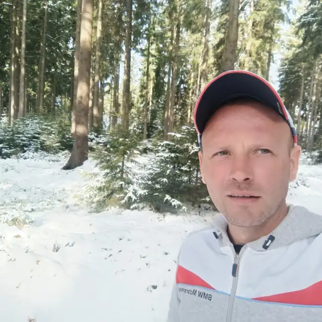 Viktor, 40 - Gratis