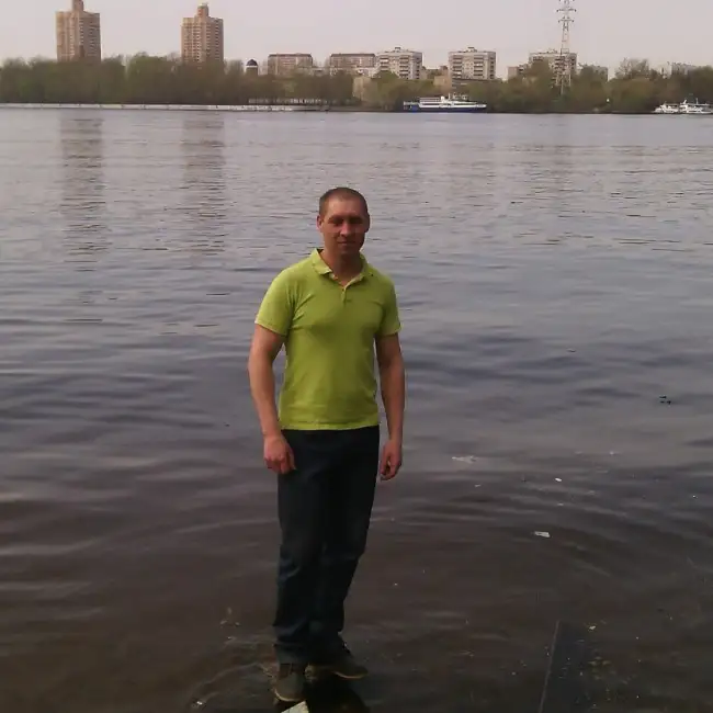 Александр, 43 - Gratis
