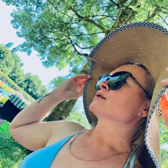 Oksana, 49