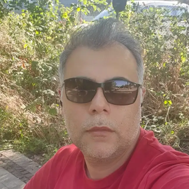 Onur, 41
