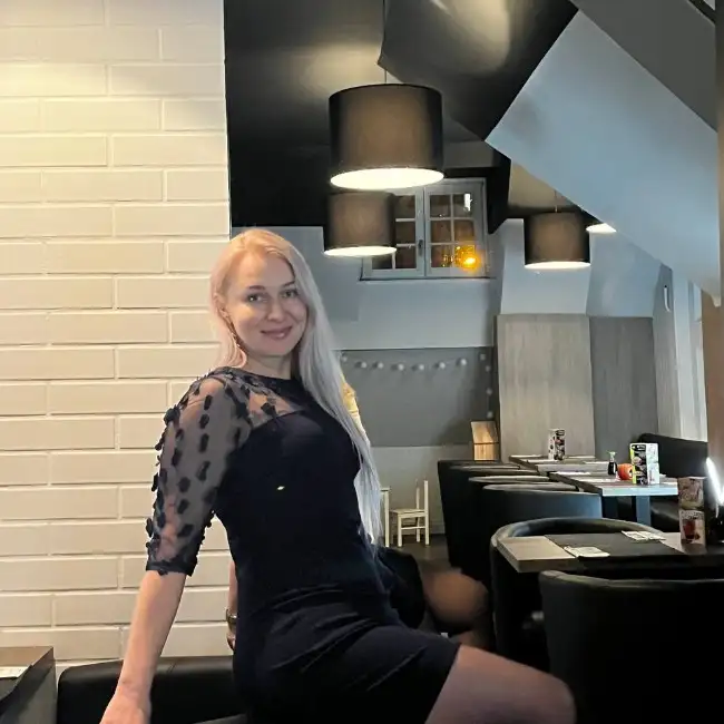 Irina, 40