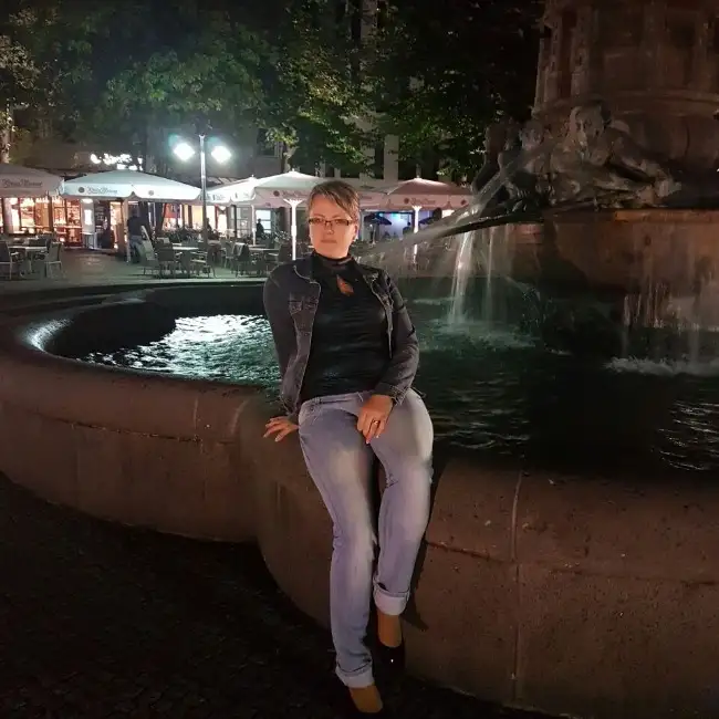 Olga, 42