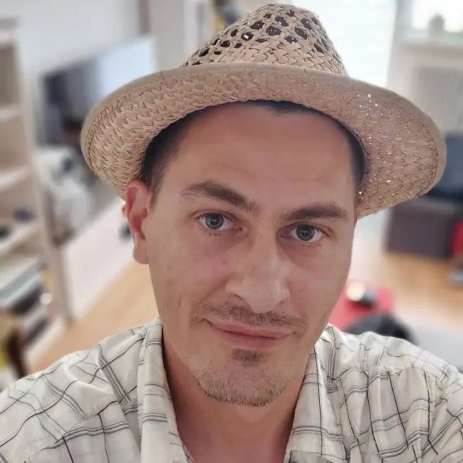 Вячеслав, 41