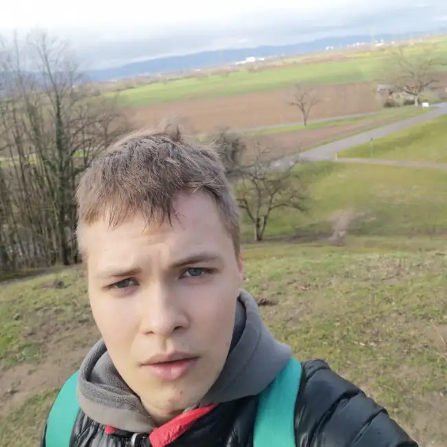 Максим, 23, Берлин - Gratis