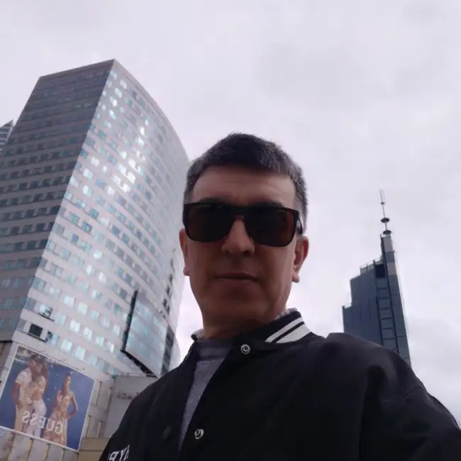 Зухриддин, 52