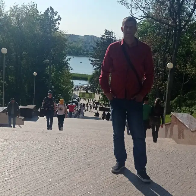 tolik, 41
