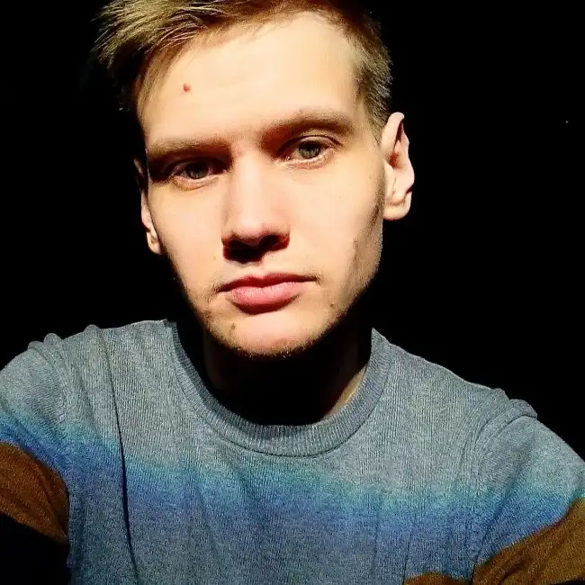 Mikhail, 31