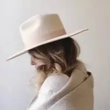 Helena, 46