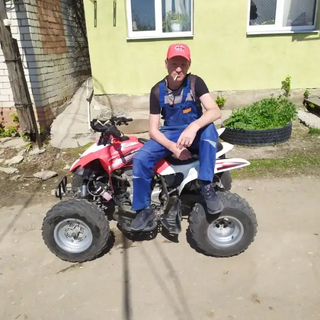 Юрий, 47