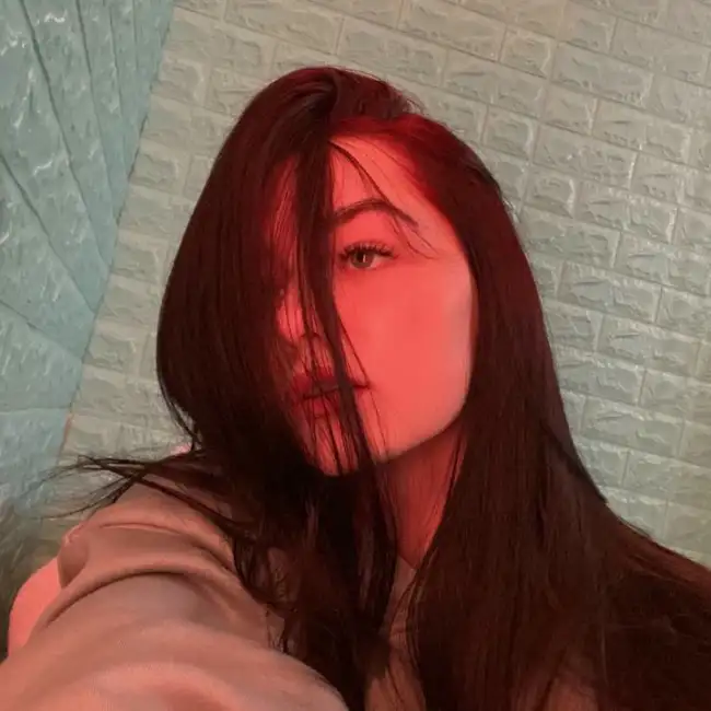 Julia, 24 - Gratis