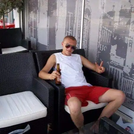 Vova, 41 - Gratis