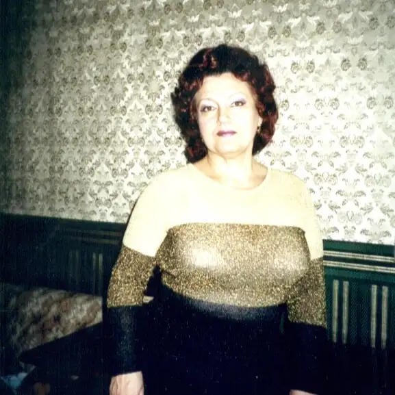 Nadya, 75