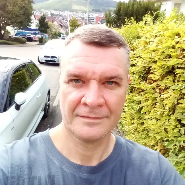 Serhij, 49